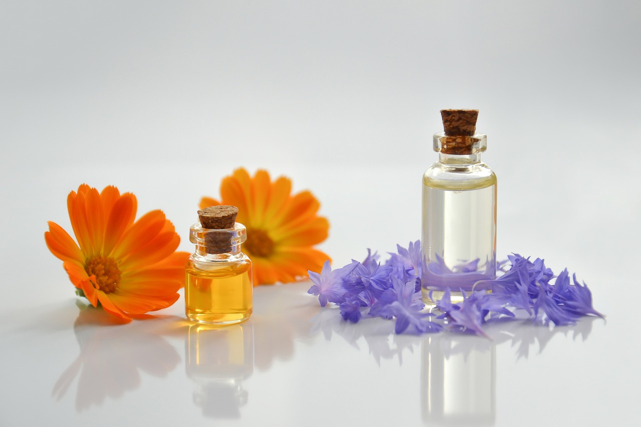 Aromatische Öle zur Massage